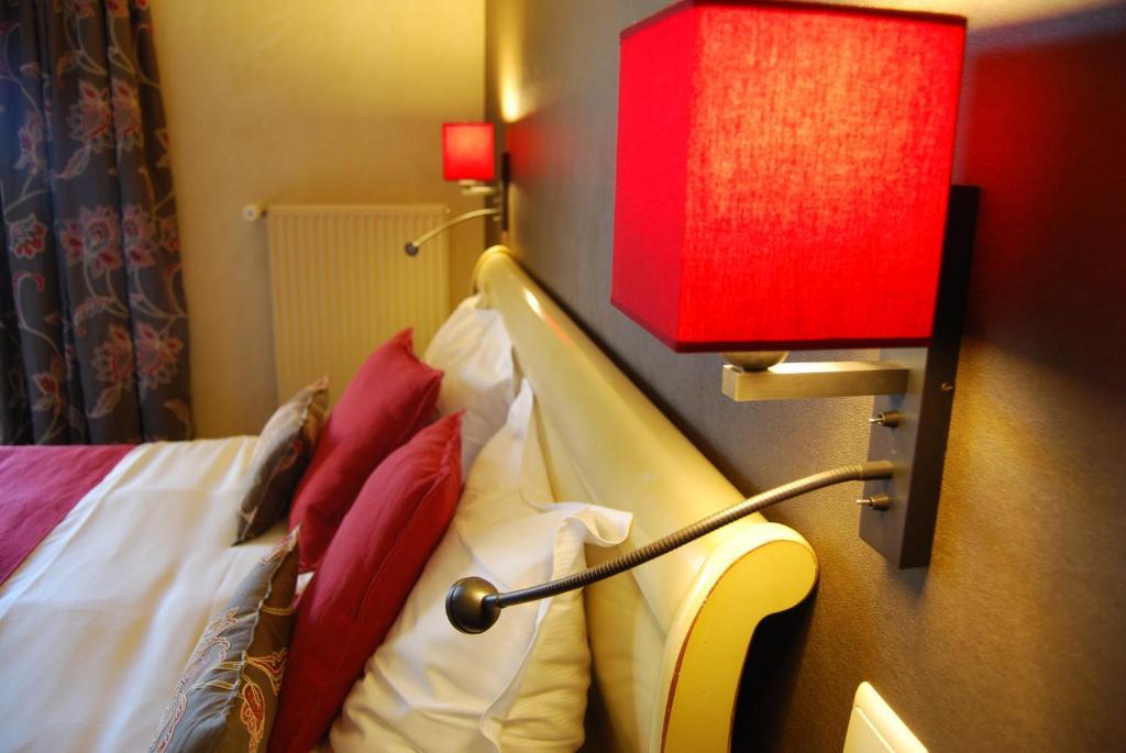 Hostellerie Gilain Achêne Exteriér fotografie